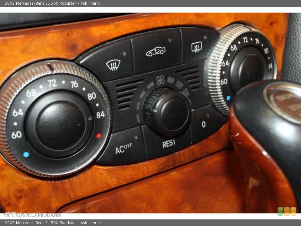 Ash Interior Controls for the 2003 Mercedes-Benz SL 500 Roadster #47536166