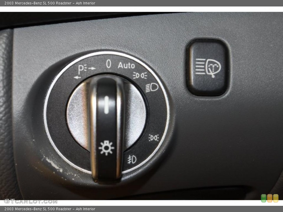 Ash Interior Controls for the 2003 Mercedes-Benz SL 500 Roadster #47536196