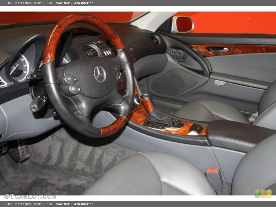 Ash Interior Photo for the 2003 Mercedes-Benz SL 500 Roadster #47536235