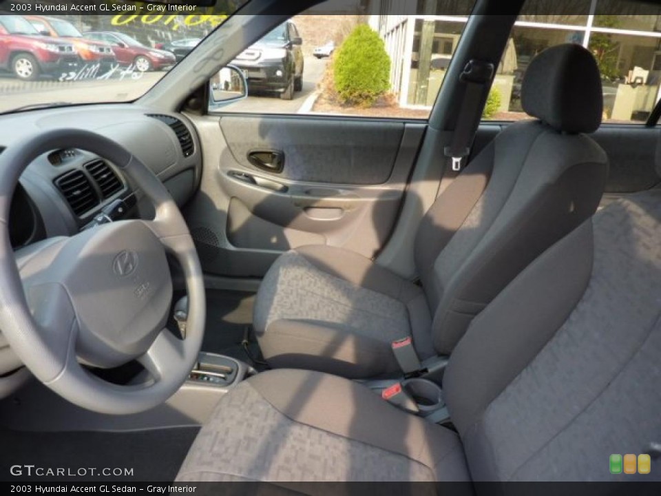 Gray Interior Photo for the 2003 Hyundai Accent GL Sedan #47542961