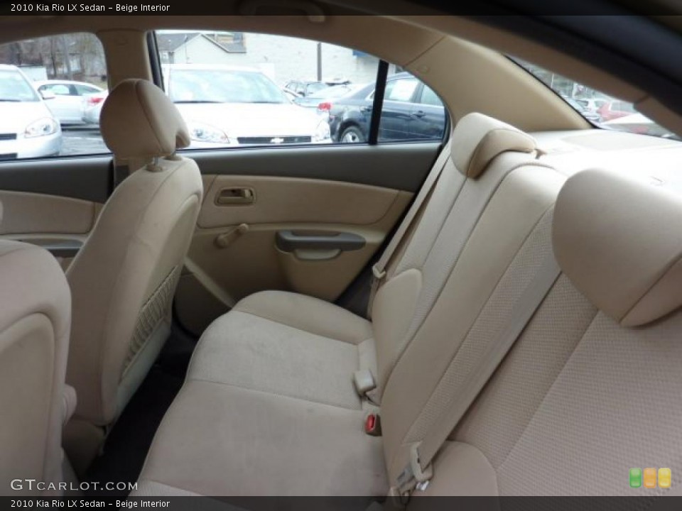Beige Interior Photo for the 2010 Kia Rio LX Sedan #47550605