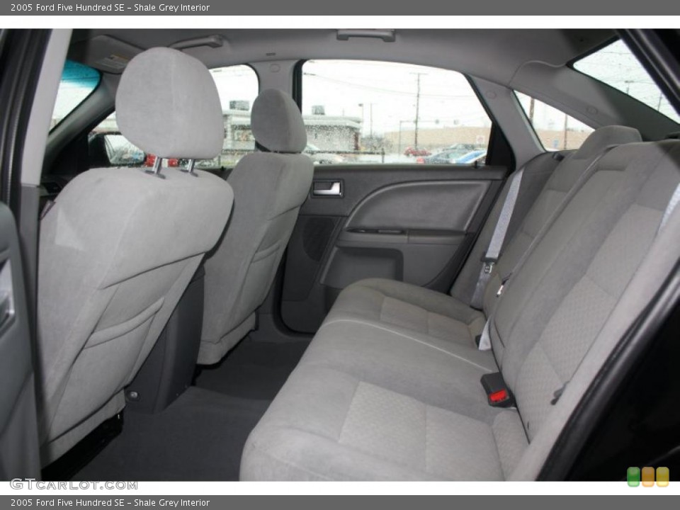 Shale Grey Interior Photo for the 2005 Ford Five Hundred SE #47557958