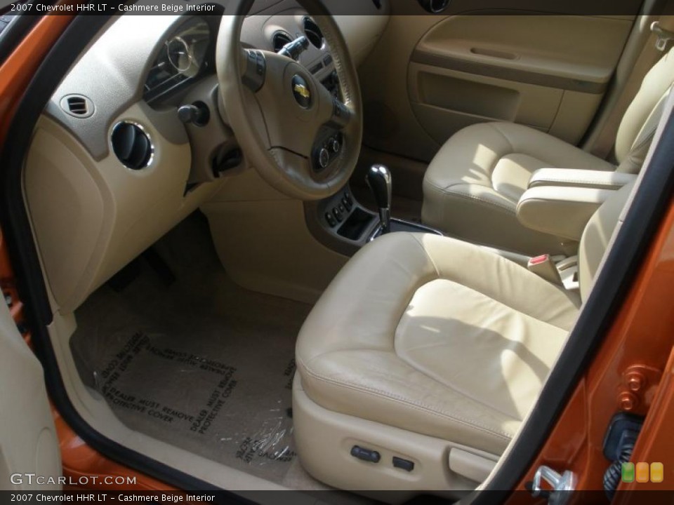 Cashmere Beige Interior Photo for the 2007 Chevrolet HHR LT #47568890