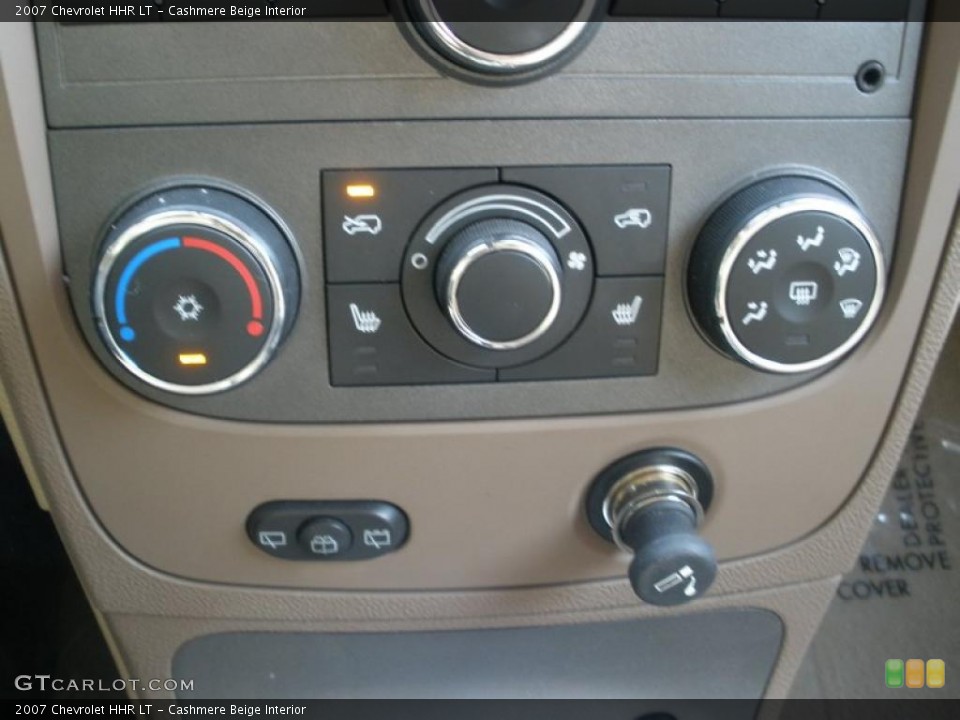 Cashmere Beige Interior Controls for the 2007 Chevrolet HHR LT #47569091
