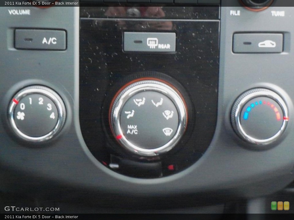 Black Interior Controls for the 2011 Kia Forte EX 5 Door #47587747