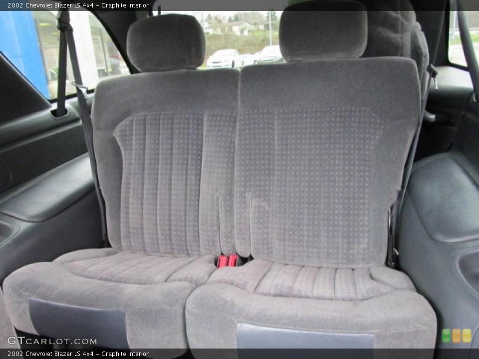 Graphite Interior Photo for the 2002 Chevrolet Blazer LS 4x4 #47588305