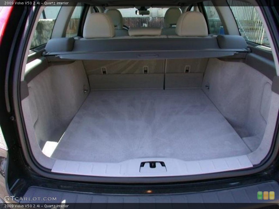 Quartz Interior Trunk for the 2009 Volvo V50 2.4i #47595406
