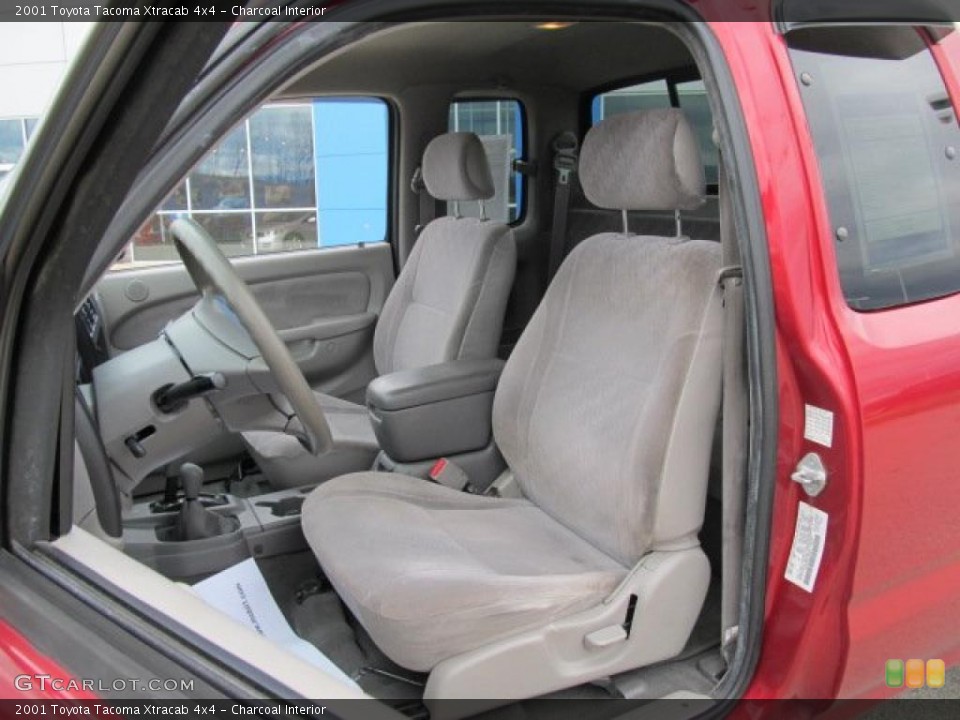 Charcoal Interior Photo for the 2001 Toyota Tacoma Xtracab 4x4 #47595478