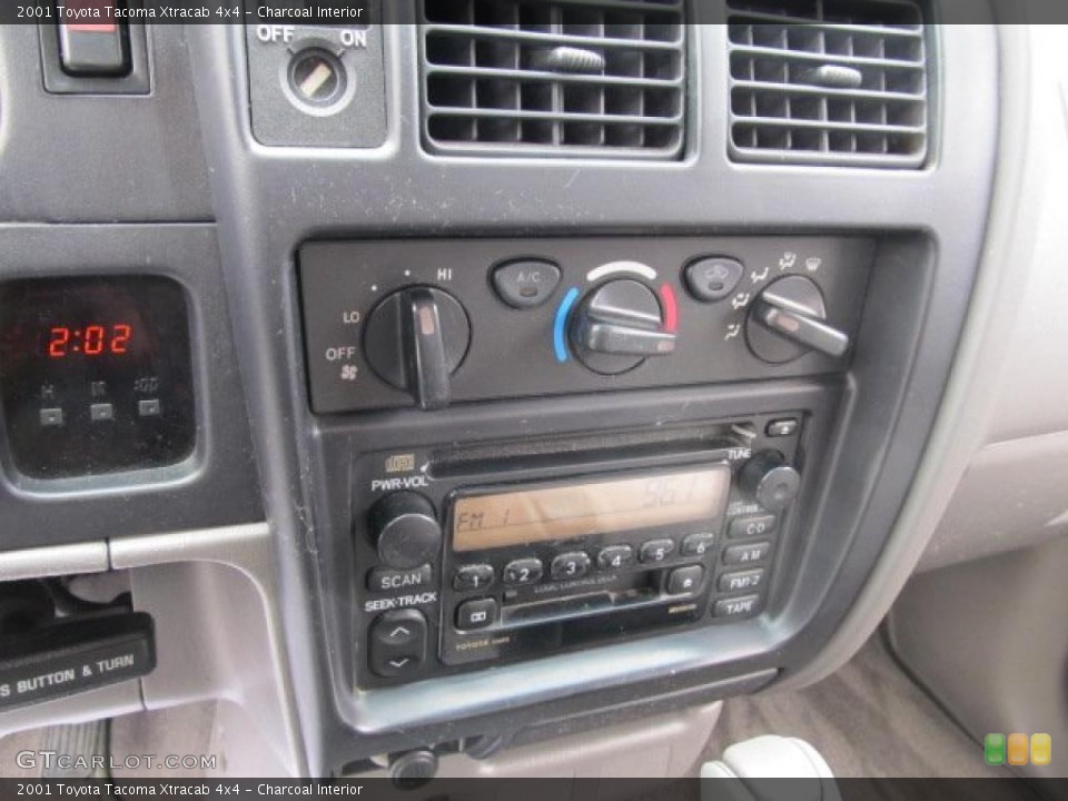 Charcoal Interior Controls for the 2001 Toyota Tacoma Xtracab 4x4 #47595646