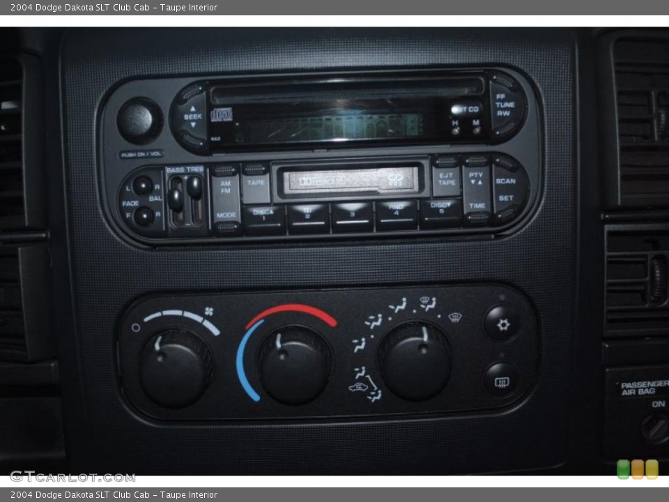 Taupe Interior Controls for the 2004 Dodge Dakota SLT Club Cab #47603531