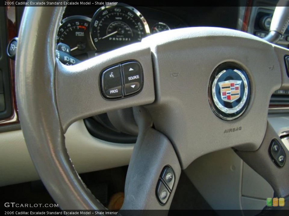 Shale Interior Controls for the 2006 Cadillac Escalade  #47606102