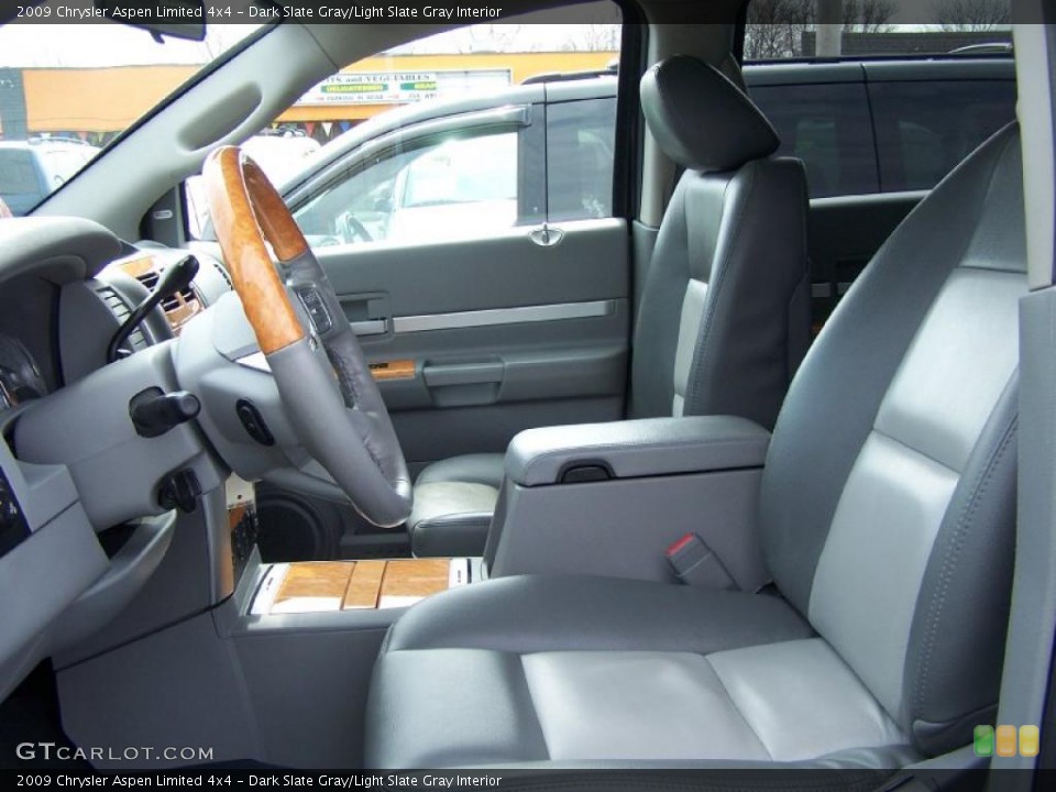 Dark Slate Gray/Light Slate Gray Interior Photo for the 2009 Chrysler Aspen Limited 4x4 #47607014