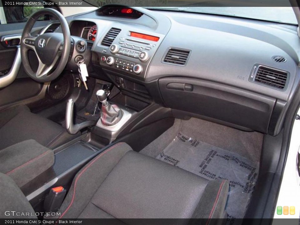 Black Interior Dashboard for the 2011 Honda Civic Si Coupe #47611958
