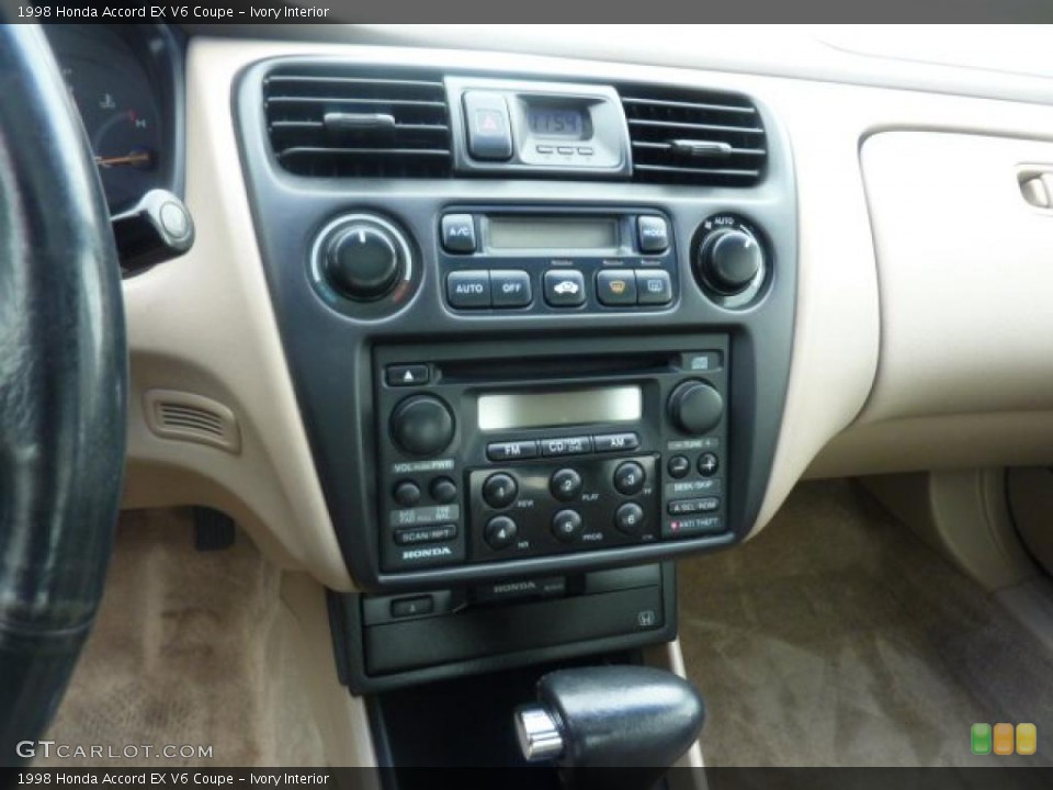 Ivory Interior Controls for the 1998 Honda Accord EX V6 Coupe #47612024