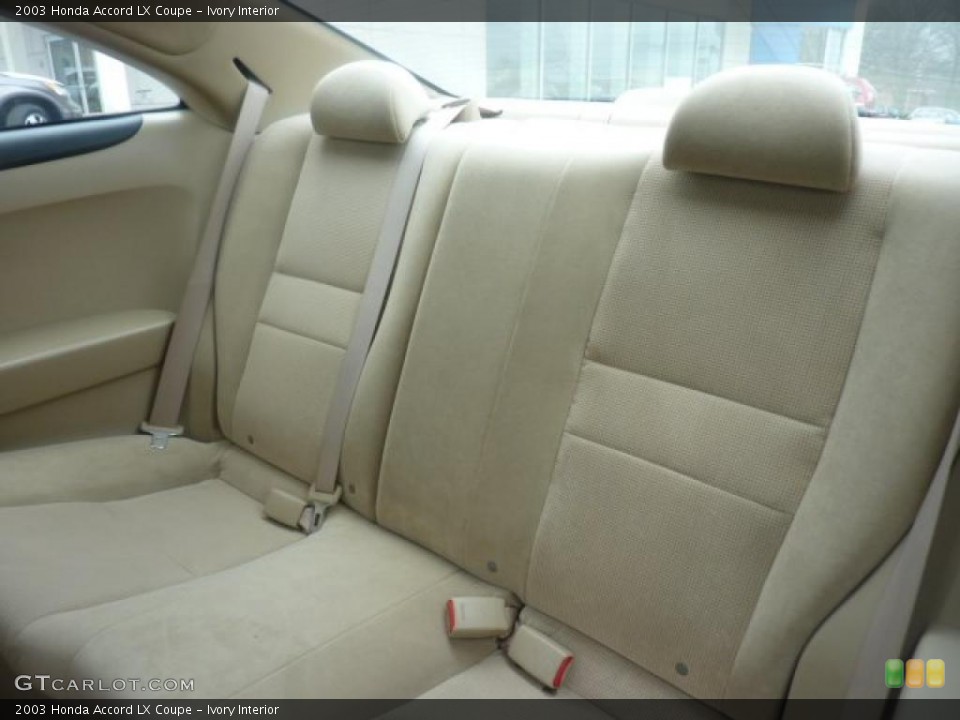 Ivory Interior Photo for the 2003 Honda Accord LX Coupe #47612378