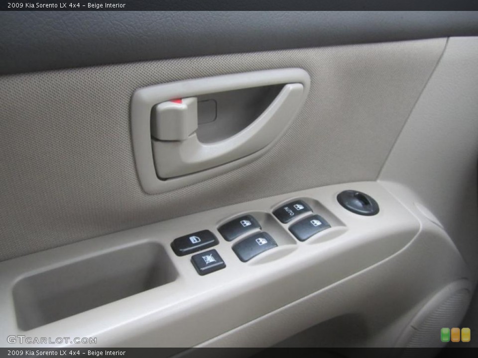 Beige Interior Controls for the 2009 Kia Sorento LX 4x4 #47617709