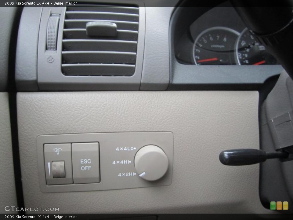 Beige Interior Controls for the 2009 Kia Sorento LX 4x4 #47617721