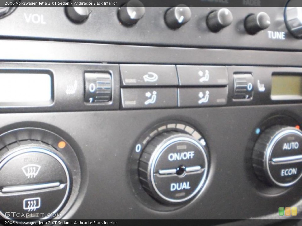 Anthracite Black Interior Controls for the 2006 Volkswagen Jetta 2.0T Sedan #47618153
