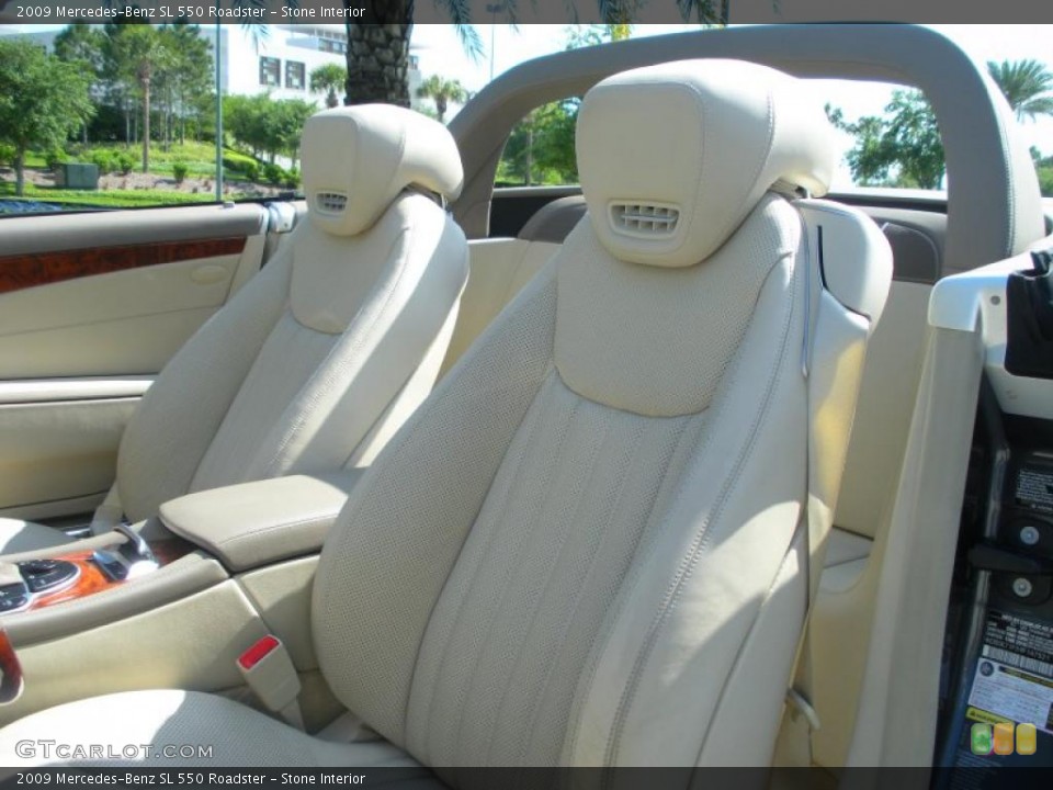 Stone Interior Photo for the 2009 Mercedes-Benz SL 550 Roadster #47618549