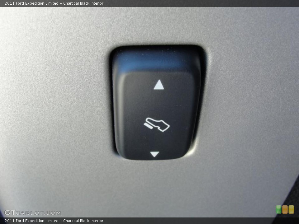 Charcoal Black Interior Controls for the 2011 Ford Expedition Limited #47622402