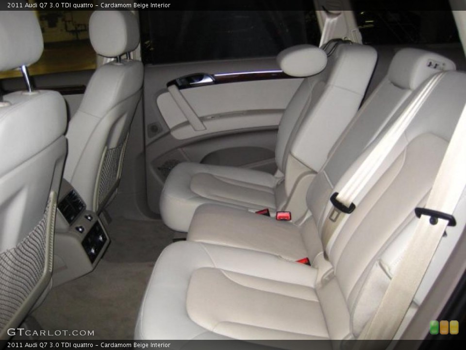 Cardamom Beige Interior Photo for the 2011 Audi Q7 3.0 TDI quattro #47623280