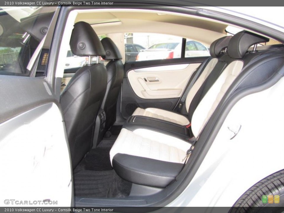 Cornsilk Beige Two Tone Interior Photo for the 2010 Volkswagen CC Luxury #47628905