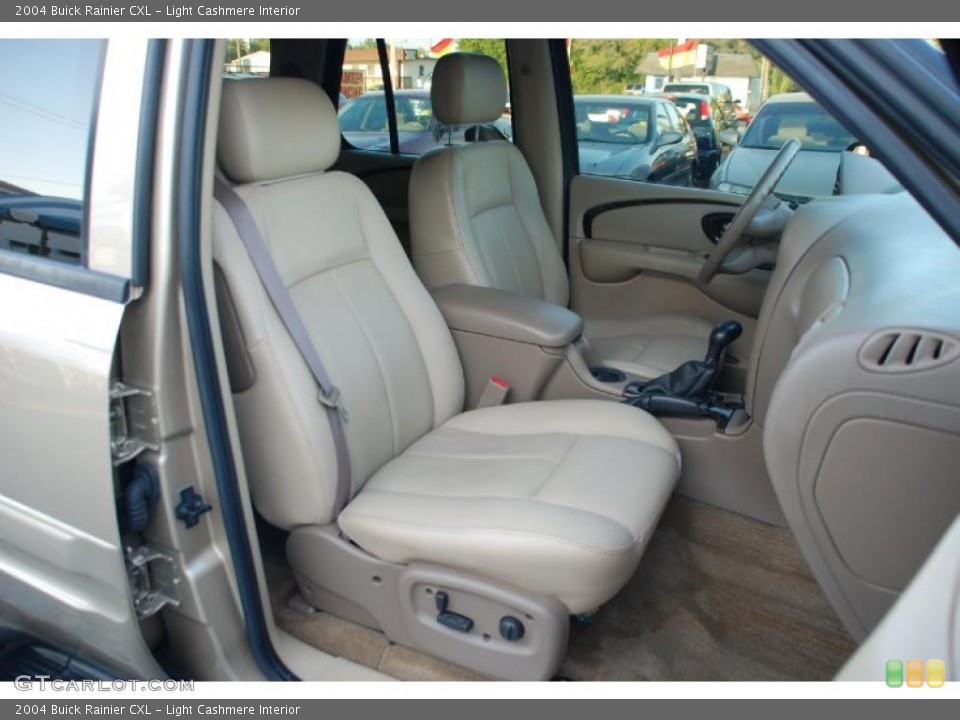 Light Cashmere Interior Photo for the 2004 Buick Rainier CXL #47633102