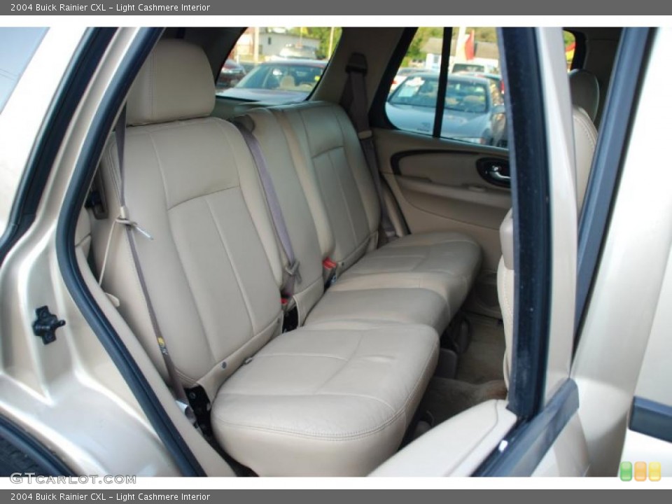 Light Cashmere Interior Photo for the 2004 Buick Rainier CXL #47633129