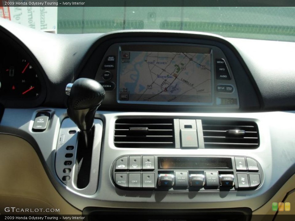Ivory Interior Navigation for the 2009 Honda Odyssey Touring #47634386