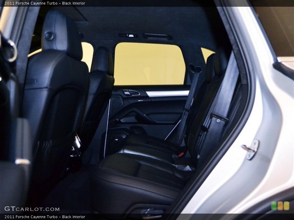 Black Interior Photo for the 2011 Porsche Cayenne Turbo #47637583