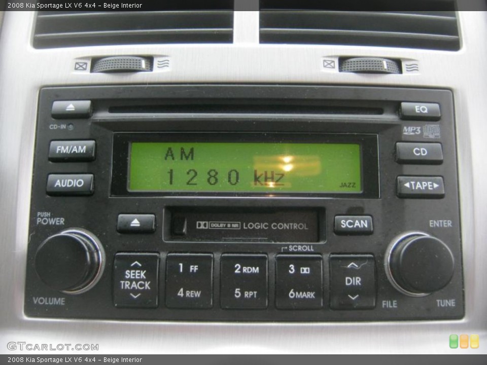 Beige Interior Controls for the 2008 Kia Sportage LX V6 4x4 #47639938