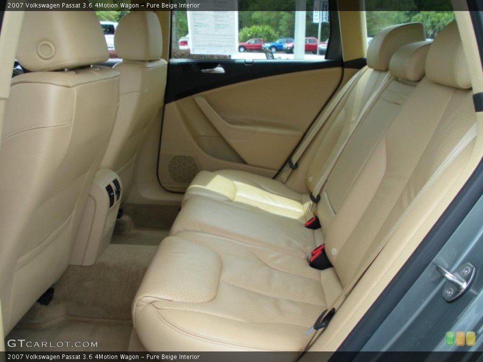 Pure Beige Interior Photo for the 2007 Volkswagen Passat 3.6 4Motion Wagon #47643439