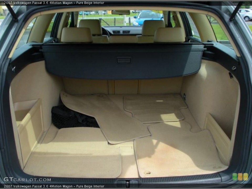 Pure Beige Interior Trunk for the 2007 Volkswagen Passat 3.6 4Motion Wagon #47643595