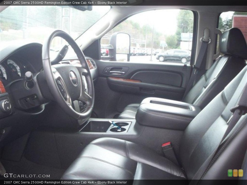 Ebony Black Interior Photo for the 2007 GMC Sierra 2500HD Remington Edition Crew Cab 4x4 #47645500