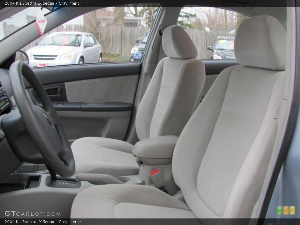 Gray Interior Photo for the 2004 Kia Spectra LX Sedan #47651302