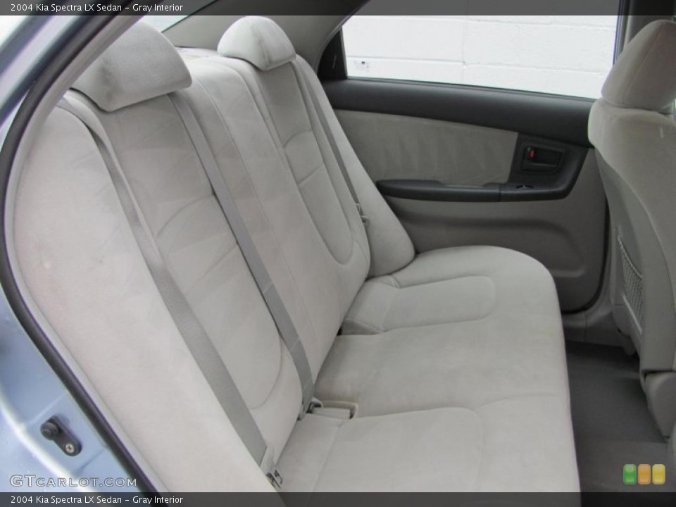 Gray Interior Photo for the 2004 Kia Spectra LX Sedan #47651404