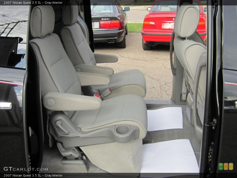 Gray Interior Photo for the 2007 Nissan Quest 3.5 SL #47651935