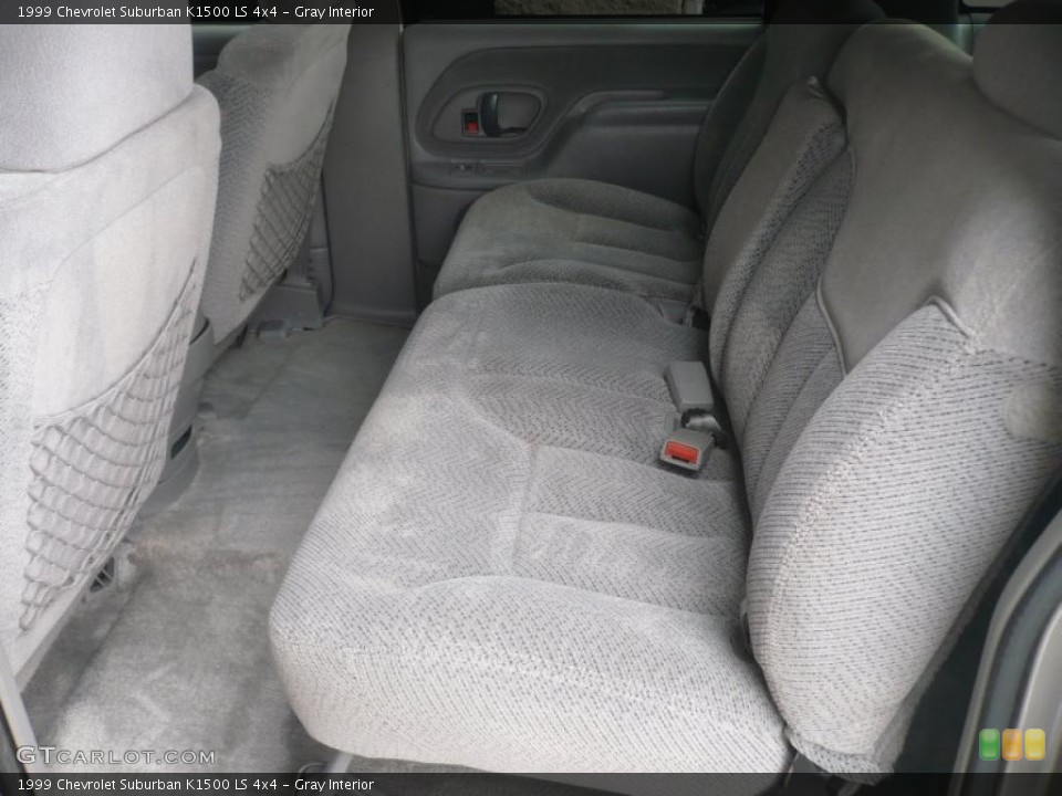 Gray Interior Photo for the 1999 Chevrolet Suburban K1500 LS 4x4 #47652313