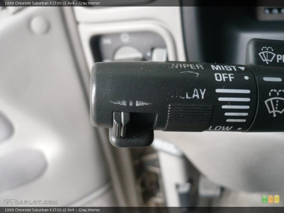 Gray Interior Controls for the 1999 Chevrolet Suburban K1500 LS 4x4 #47652511