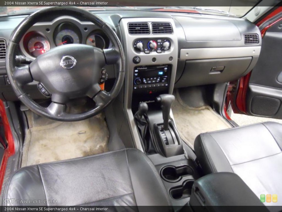 Charcoal Interior Photo for the 2004 Nissan Xterra SE Supercharged 4x4 #47653351