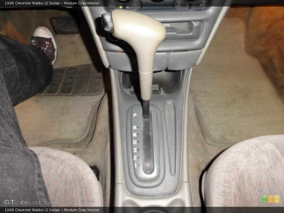 Medum Gray Interior Transmission for the 1998 Chevrolet Malibu LS Sedan #47655883