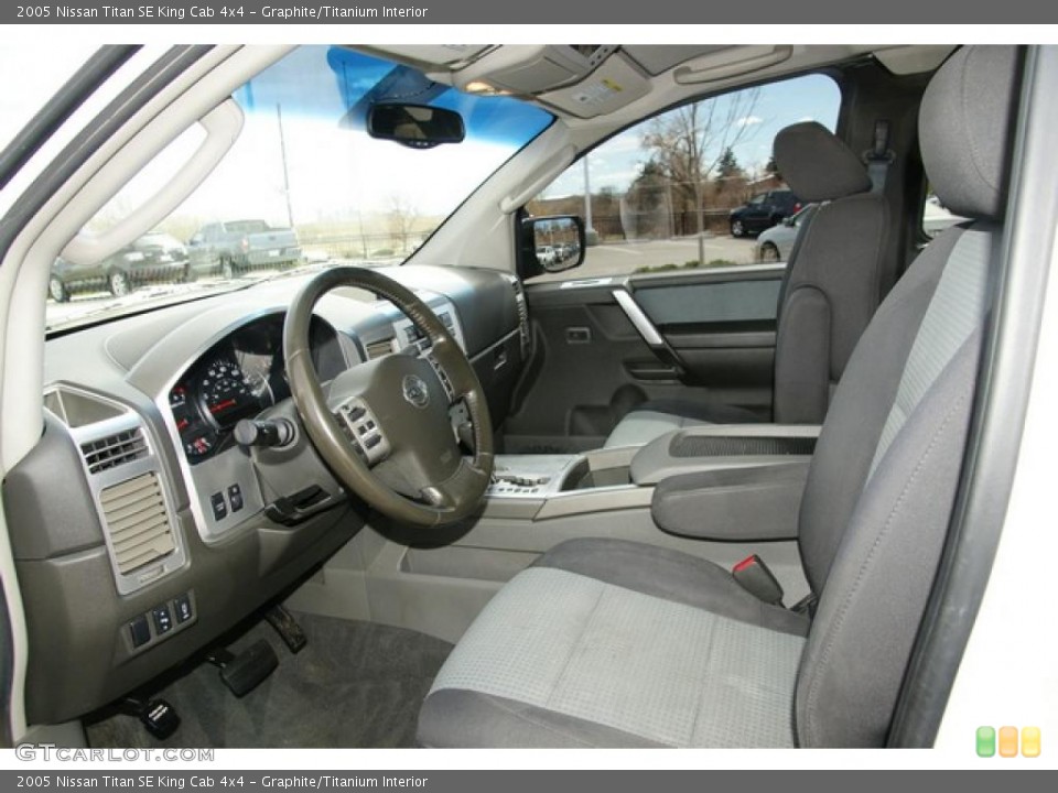 Graphite/Titanium Interior Photo for the 2005 Nissan Titan SE King Cab 4x4 #47661679