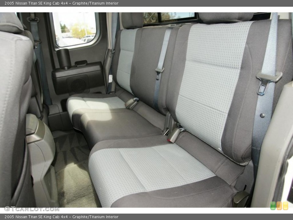 Graphite/Titanium Interior Photo for the 2005 Nissan Titan SE King Cab 4x4 #47661709