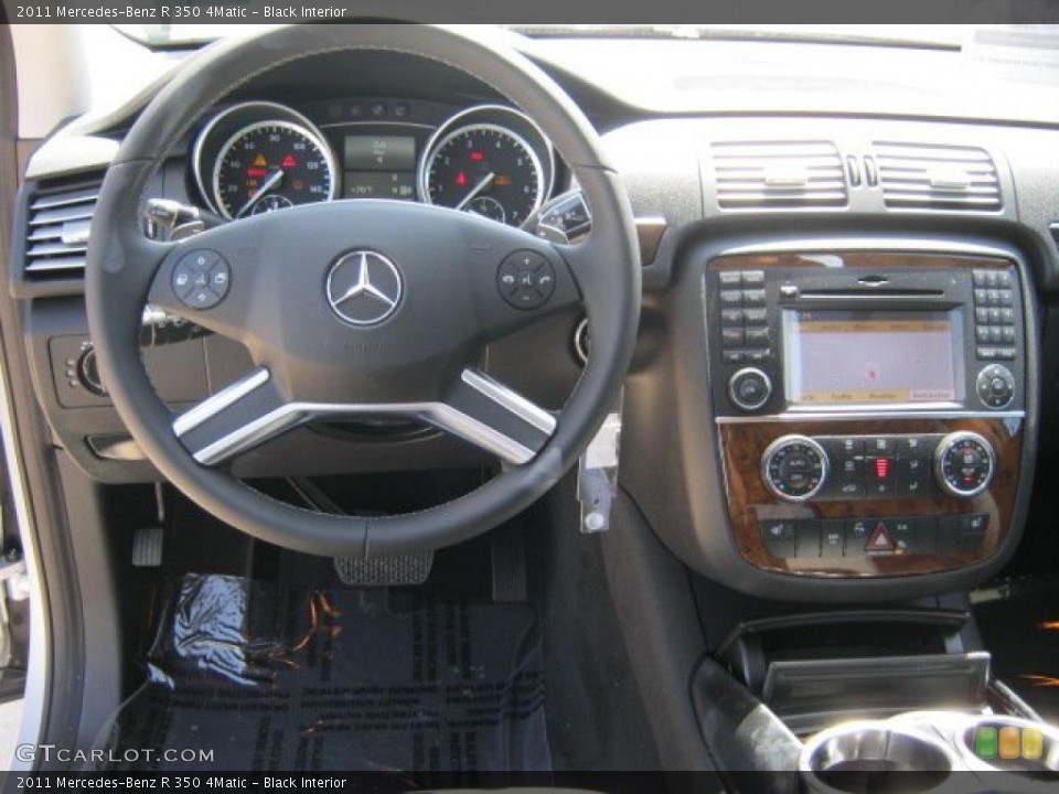Black Interior Photo for the 2011 Mercedes-Benz R 350 4Matic #47665885
