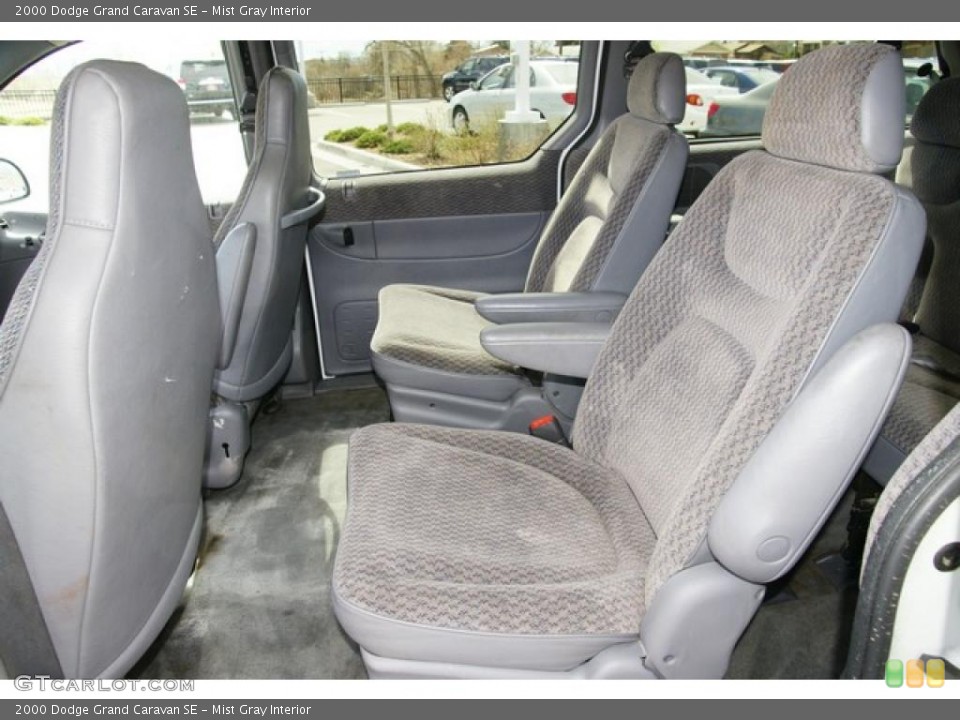 Mist Gray Interior Photo for the 2000 Dodge Grand Caravan SE #47666050