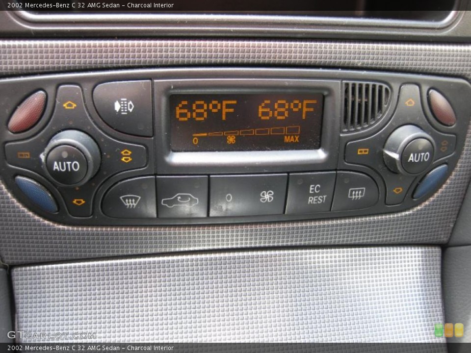 Charcoal Interior Controls for the 2002 Mercedes-Benz C 32 AMG Sedan #47667742