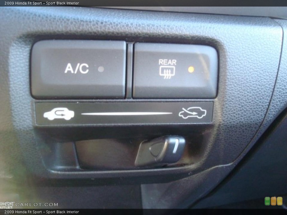 Sport Black Interior Controls for the 2009 Honda Fit Sport #47685070