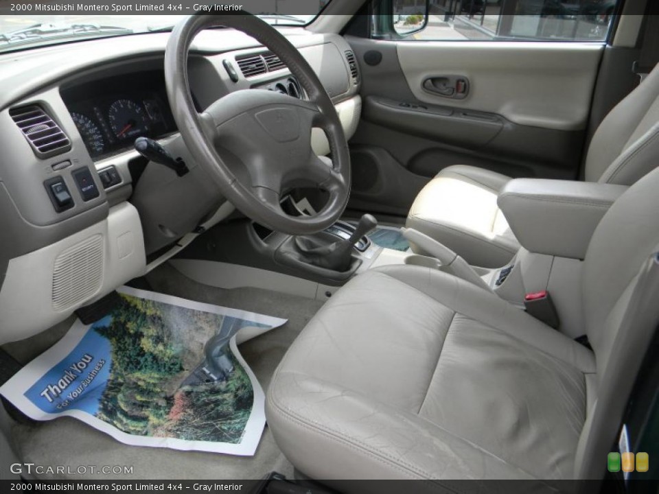Gray 2000 Mitsubishi Montero Sport Interiors