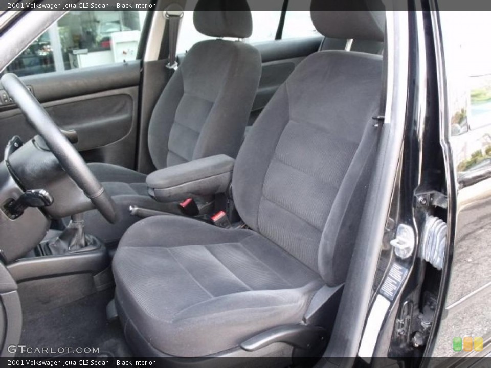 Black Interior Photo for the 2001 Volkswagen Jetta GLS Sedan #47688292