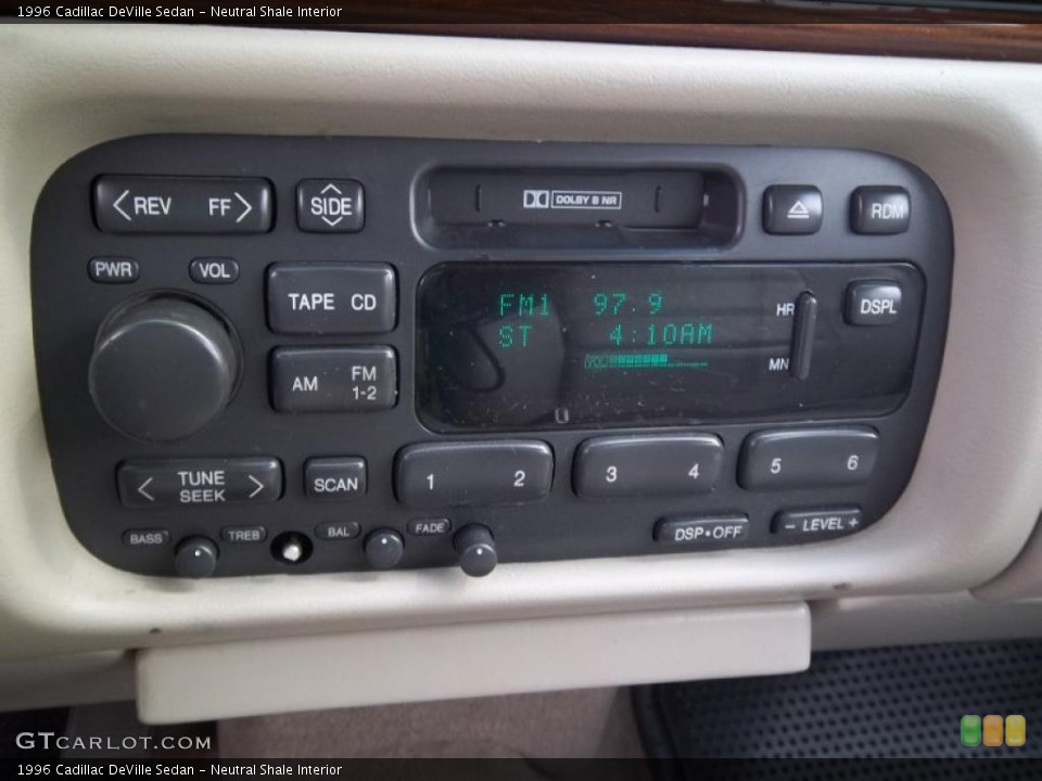 Neutral Shale Interior Controls for the 1996 Cadillac DeVille Sedan #47689530